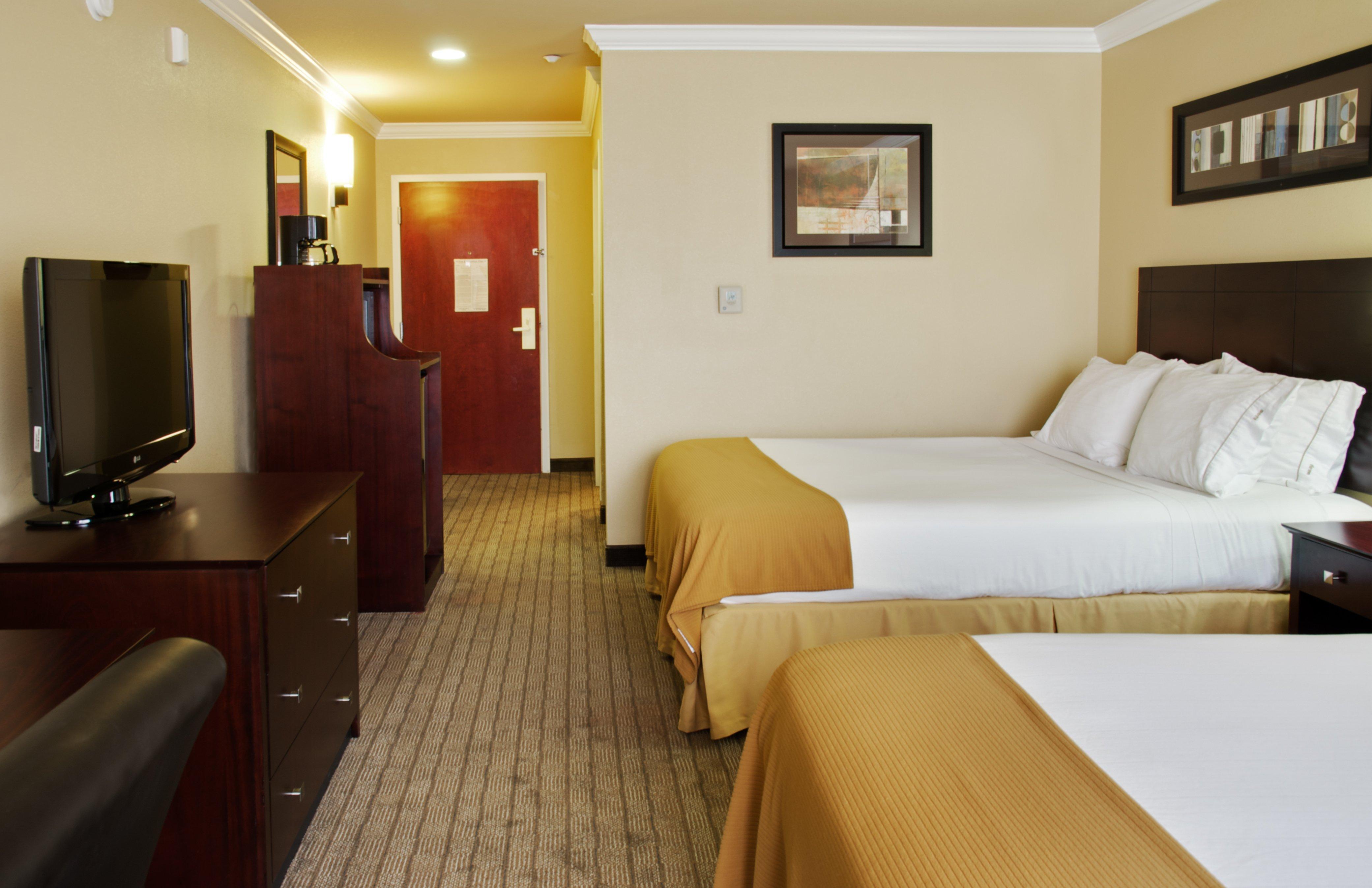 Holiday Inn Express Hotel And Suites Natchitoches By Ihg Shamard Heights Exterior photo